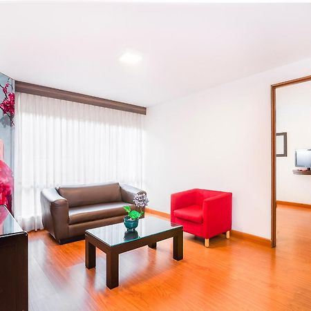 Lloyds Apartasuites Parque 93 보고타 외부 사진