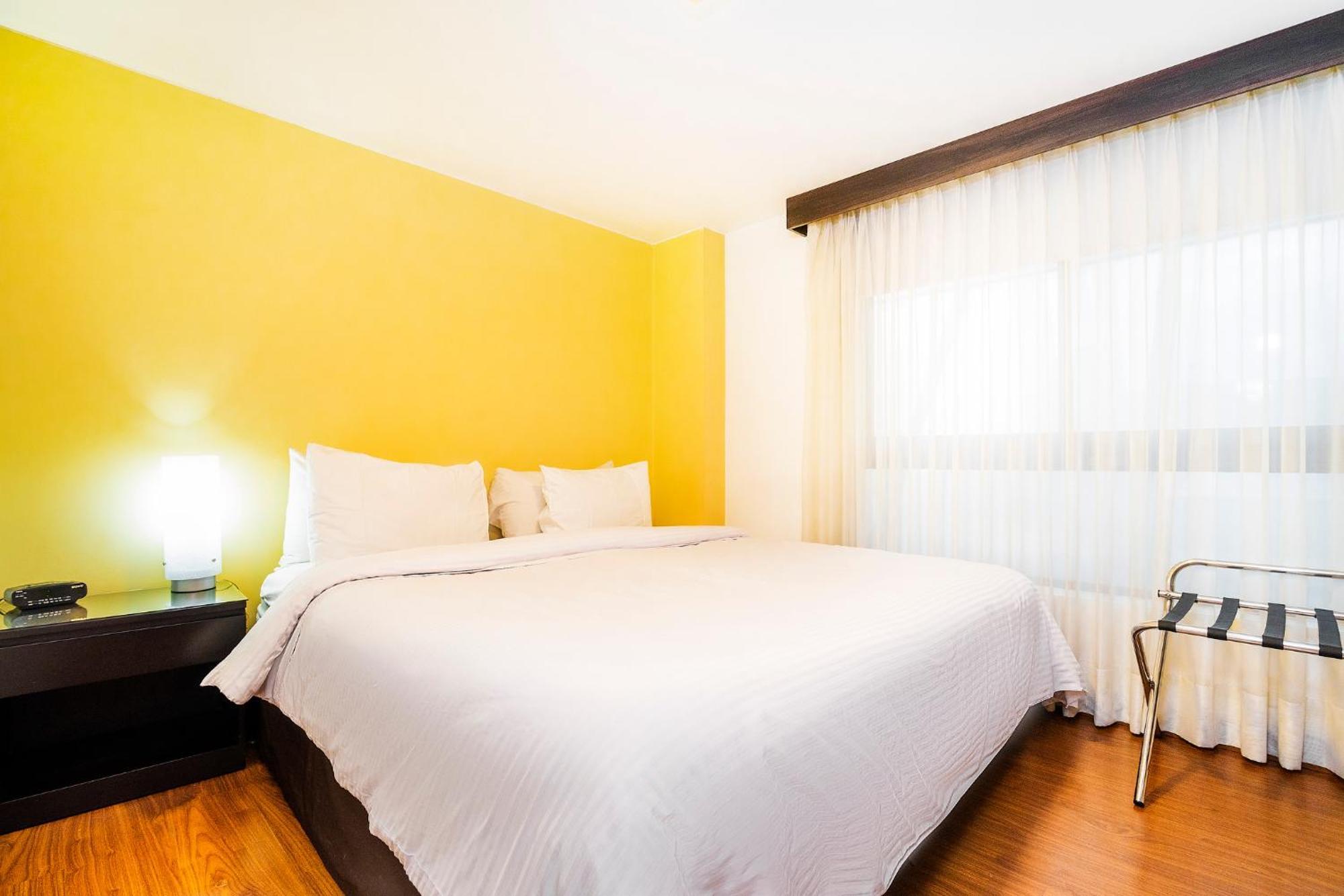 Lloyds Apartasuites Parque 93 보고타 외부 사진