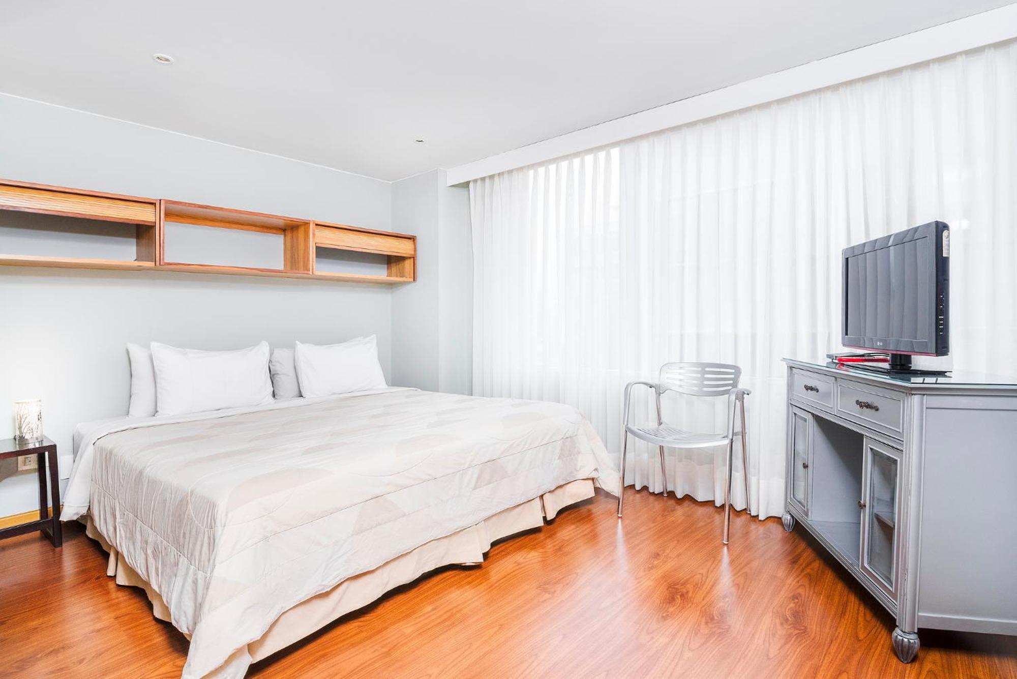 Lloyds Apartasuites Parque 93 보고타 외부 사진