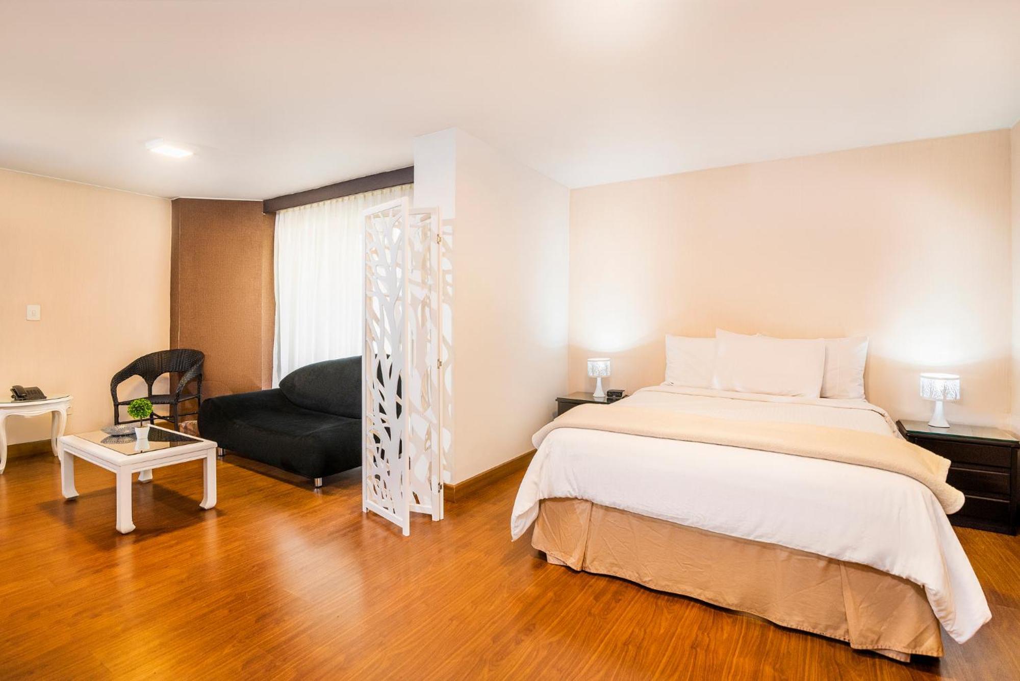 Lloyds Apartasuites Parque 93 보고타 외부 사진